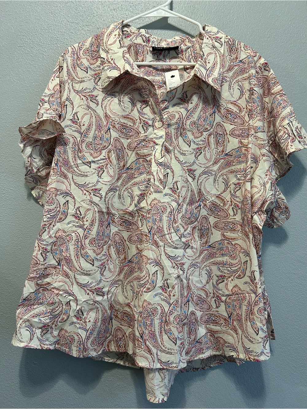 Lane Bryant Paisley Short-Sleeve Button Front Top - Cream/Pink size 20